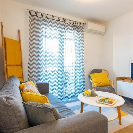 Apartment Olive Supetar